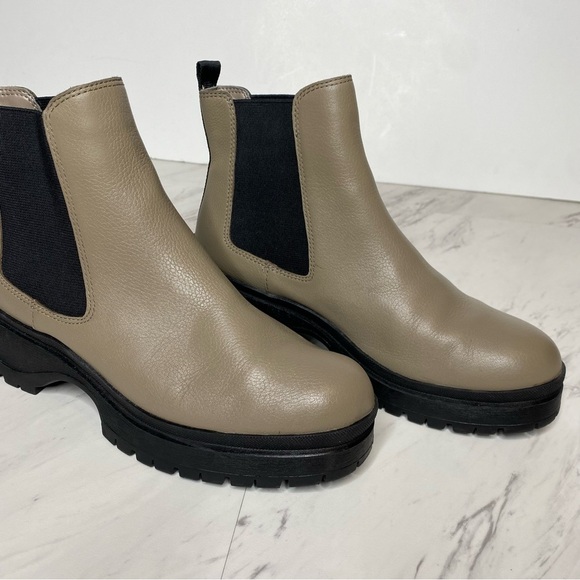 Paolo Tokio Gray Chelsea Lug Sole Bootie 6M - Picture 9 of 14